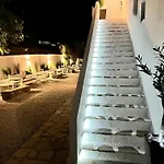 Aeolian Blu 9 * Páros