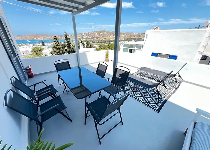 Aeolian Blu 9 * Parikia (Paros)